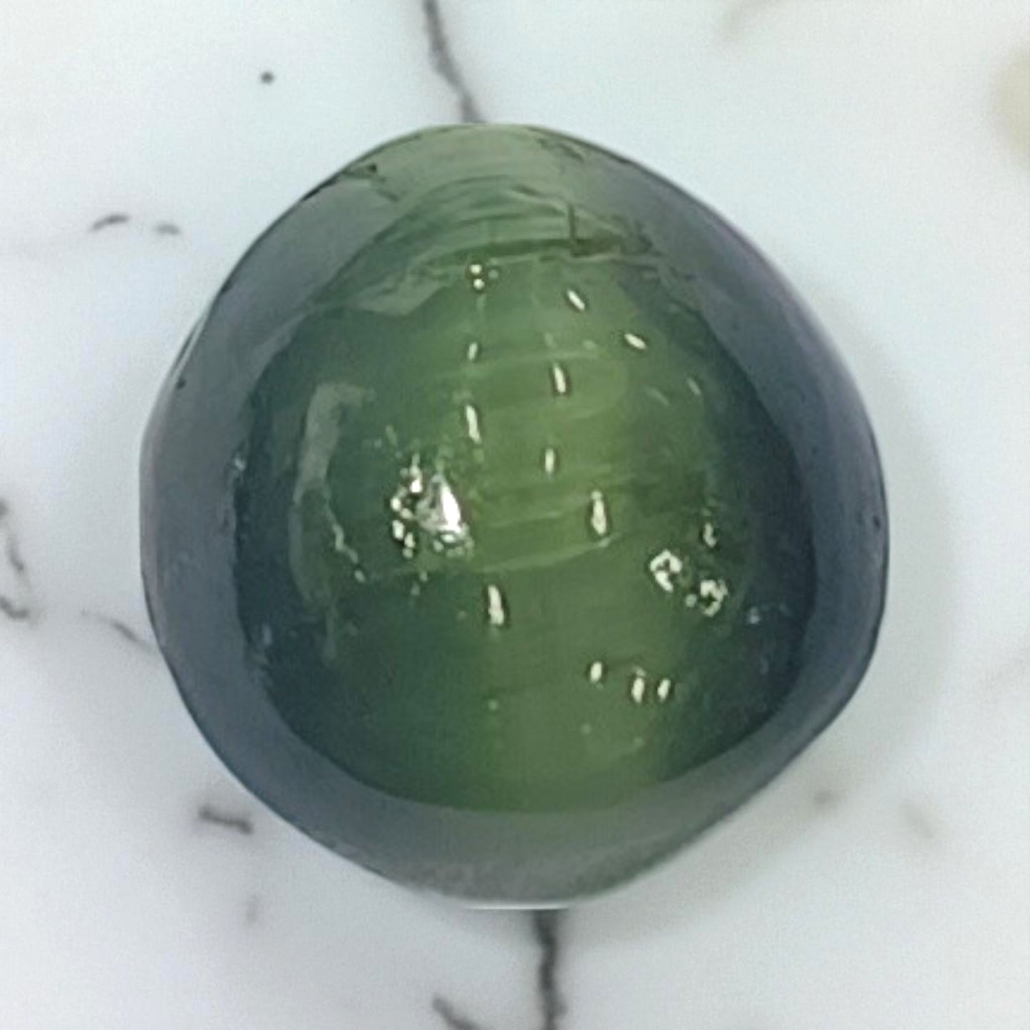Natural Cat’s Eye (Lahsuniya) – 7.6 Carats