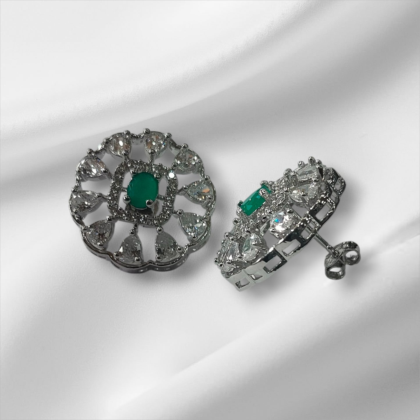 Emerald Bloom Platinum Plated Silver Pendant and Earrings Set