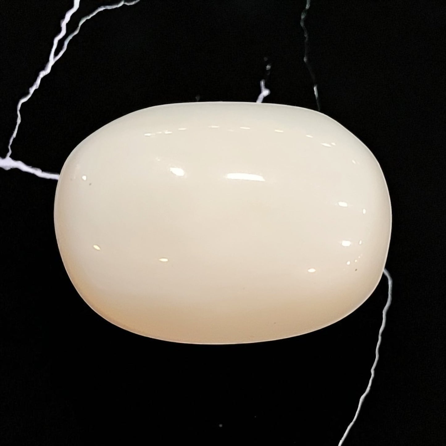 White Moonga (4.70 Carats)