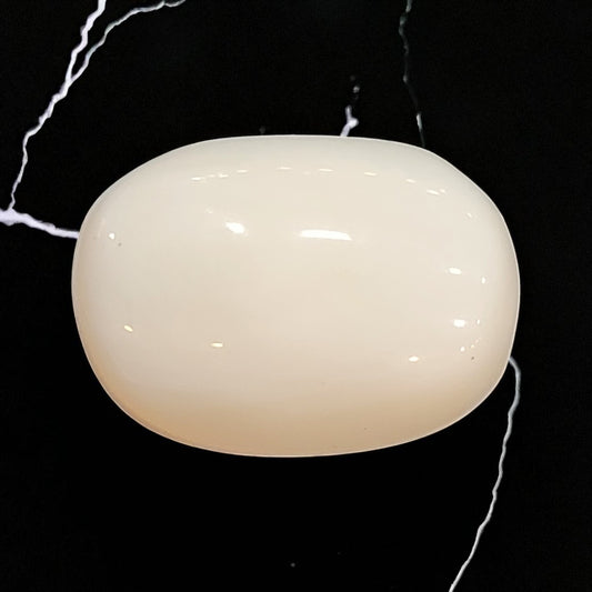 White Moonga (4.70 Carats)